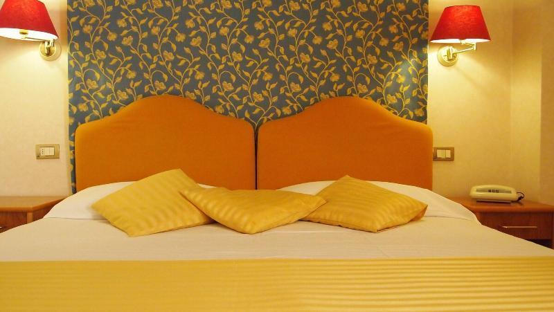Piccolo Hotel Moneglia Buitenkant foto