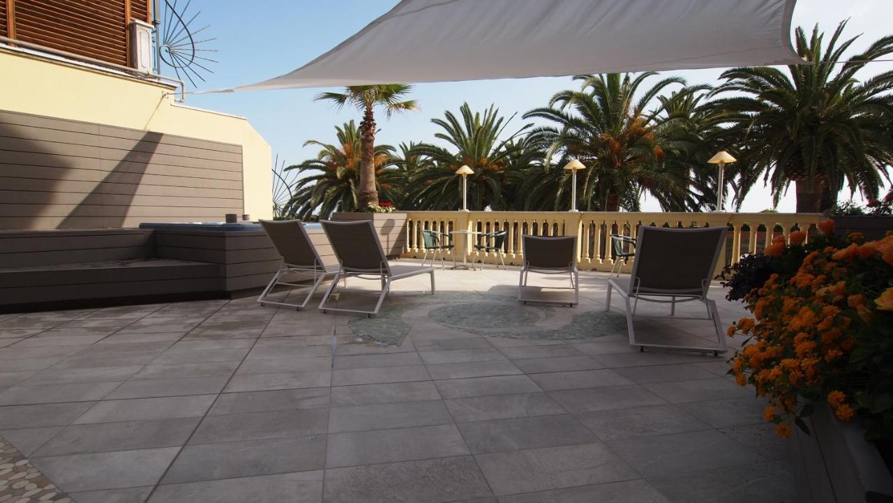 Piccolo Hotel Moneglia Buitenkant foto