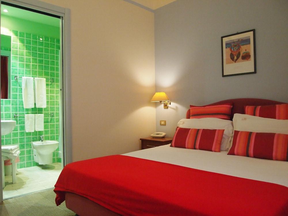 Piccolo Hotel Moneglia Buitenkant foto