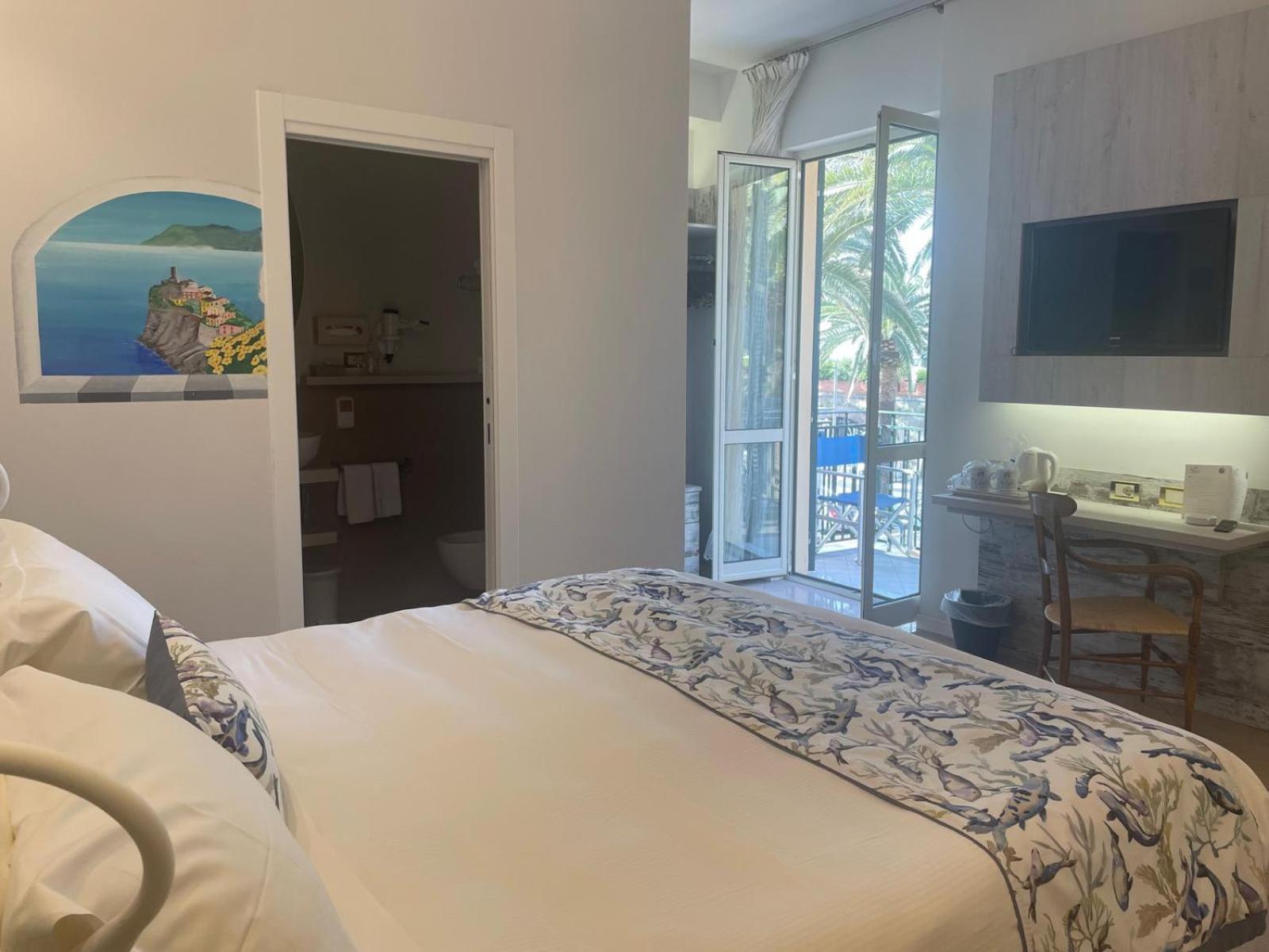 Piccolo Hotel Moneglia Buitenkant foto